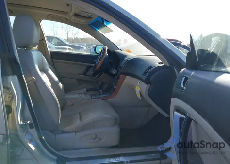 2005 Subaru Outback 3.0R Vdc Limited z USA, uszkodzony, nr VIN 4S4BP85C954346503